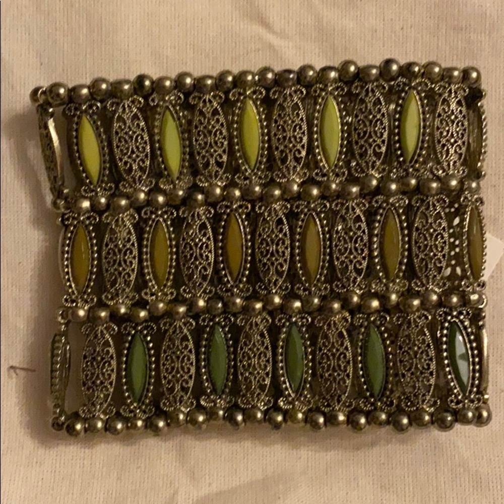Bracelet